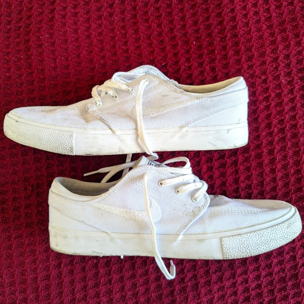 Nike White Men's SB Air Stefan Janoski Skate Shoes, Size 9.5